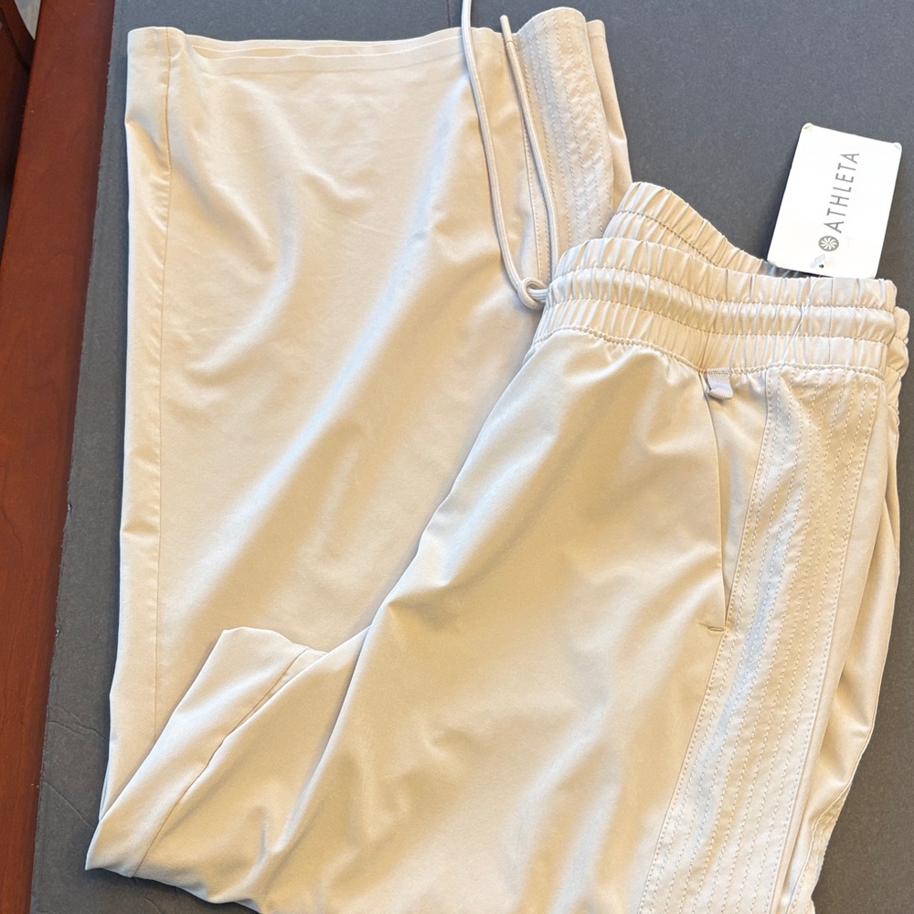 Athleta Cream Relaxed Drawstring Joggers